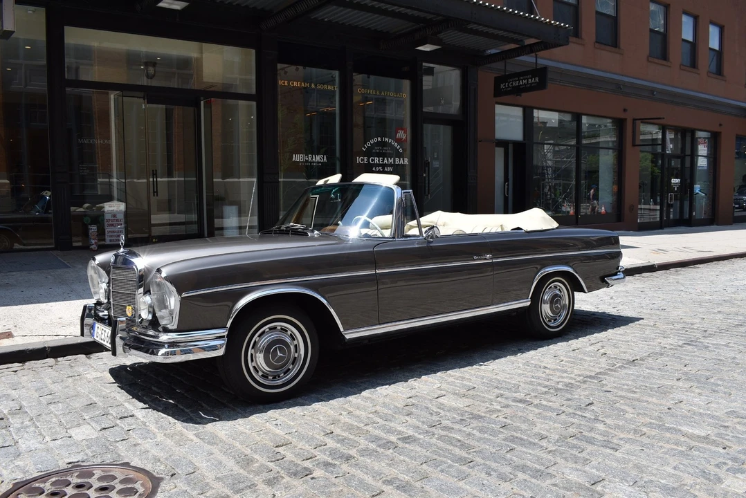 1966 Mercedes-Benz W112 - Image 5 of 21