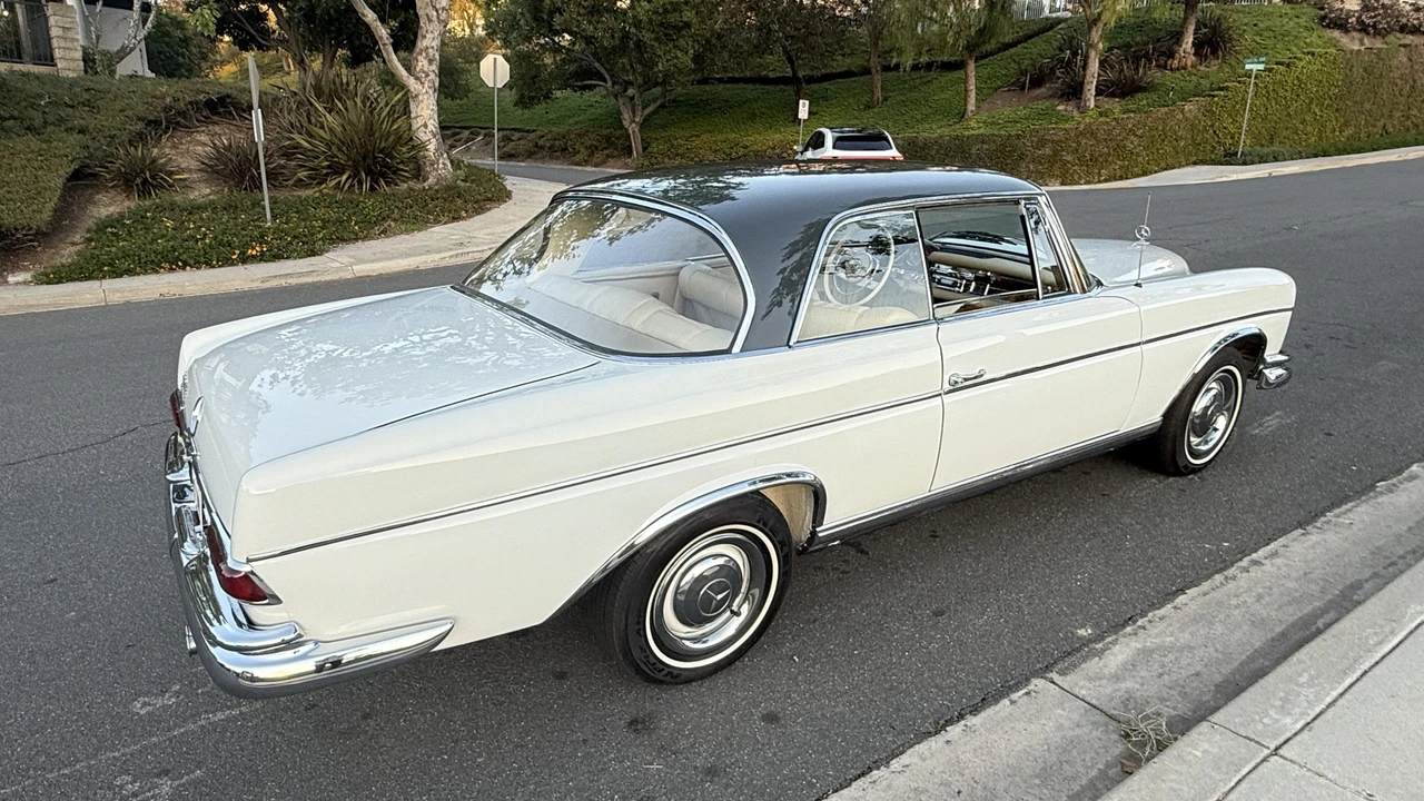 1966 Mercedes-Benz W112 - Image 8 of 31