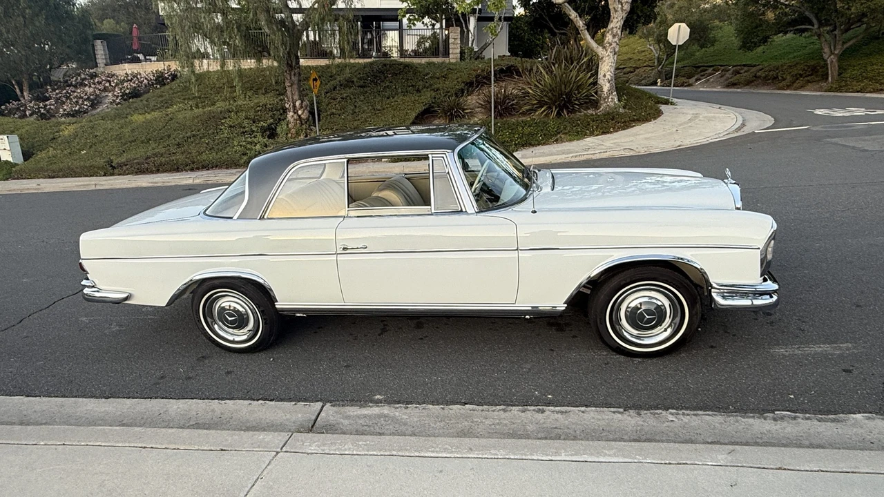 1966 Mercedes-Benz W112 - Image 11 of 31