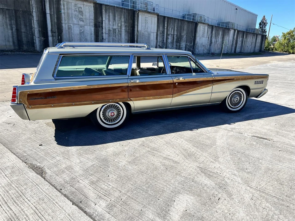 1966 Mercury Colony Park - Image 2 of 31
