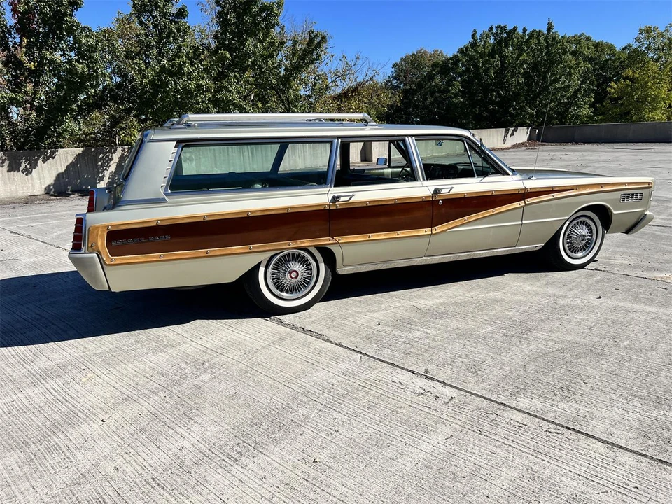 1966 Mercury Colony Park - Image 21 of 31