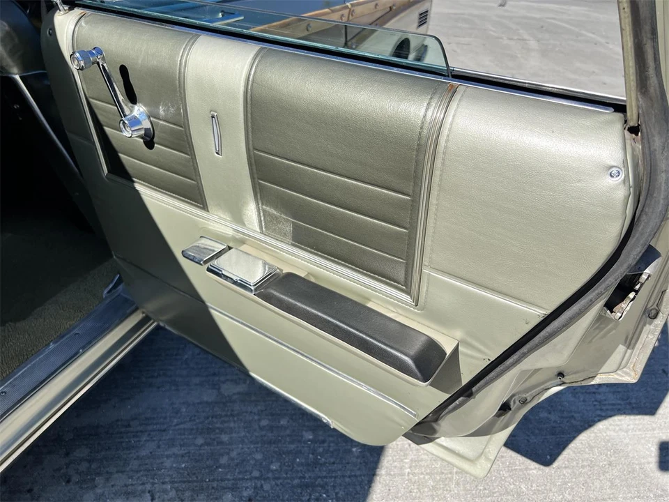 1966 Mercury Colony Park - Image 30 of 31