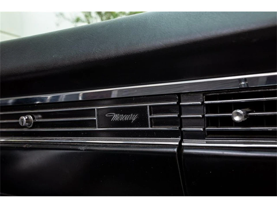 1966 Mercury Monterey - Image 25 of 31