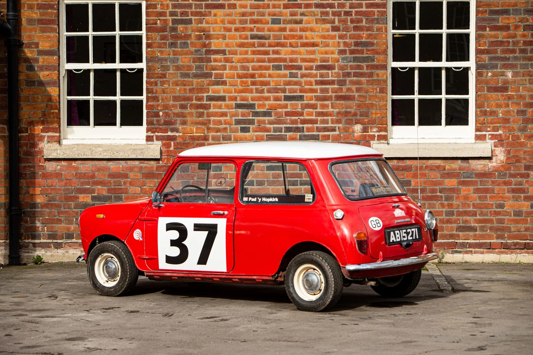 1966 Morris - Image 4 of 25