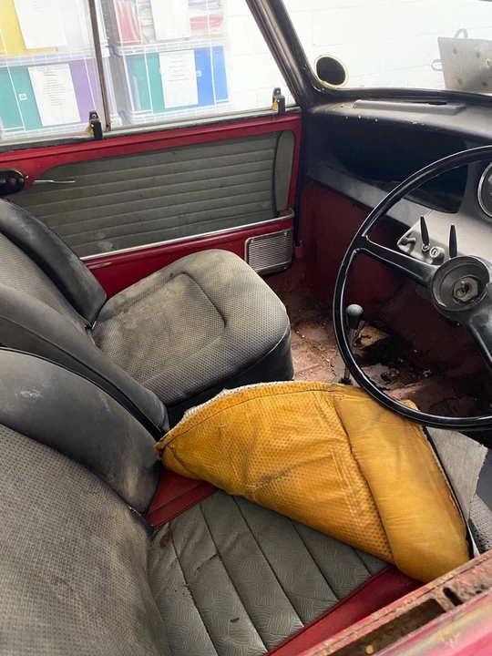 1966 Morris - Image 2 of 9