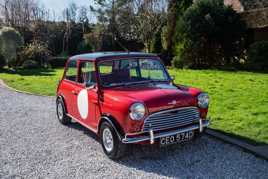 1966 Morris - Image 8 of 30