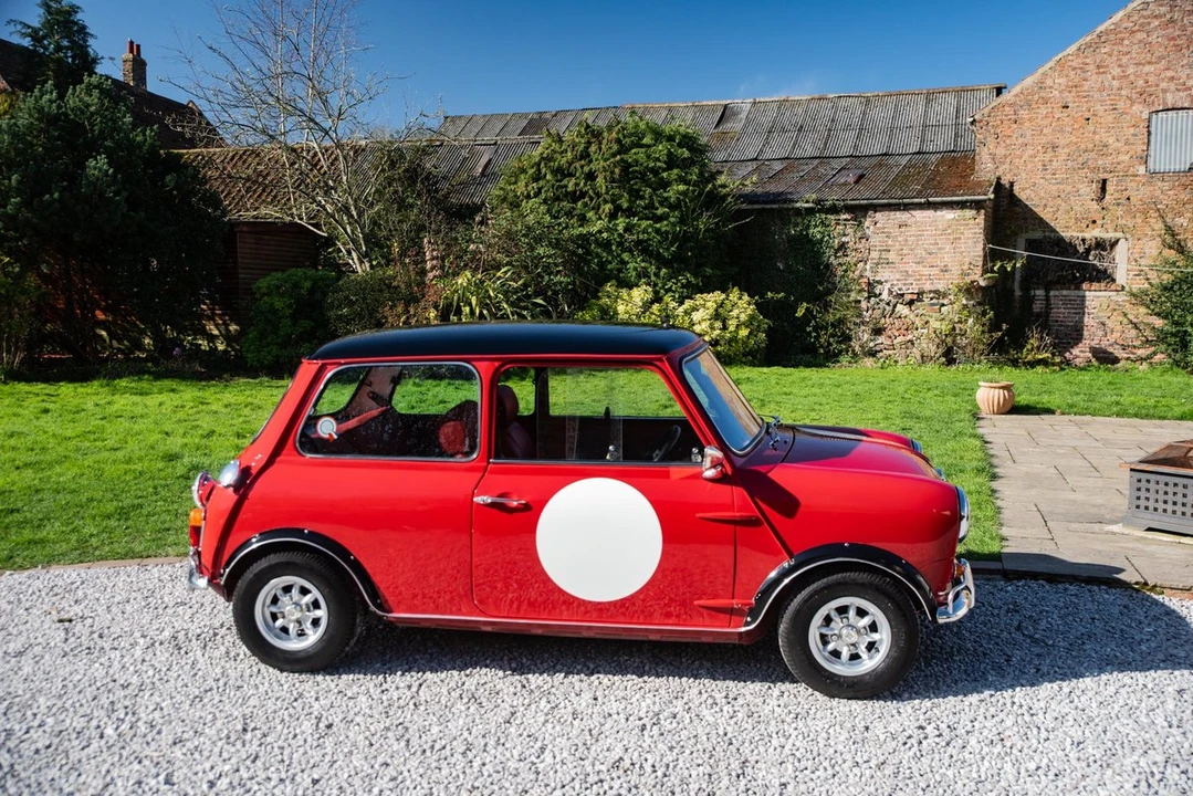 1966 Morris - Image 9 of 30