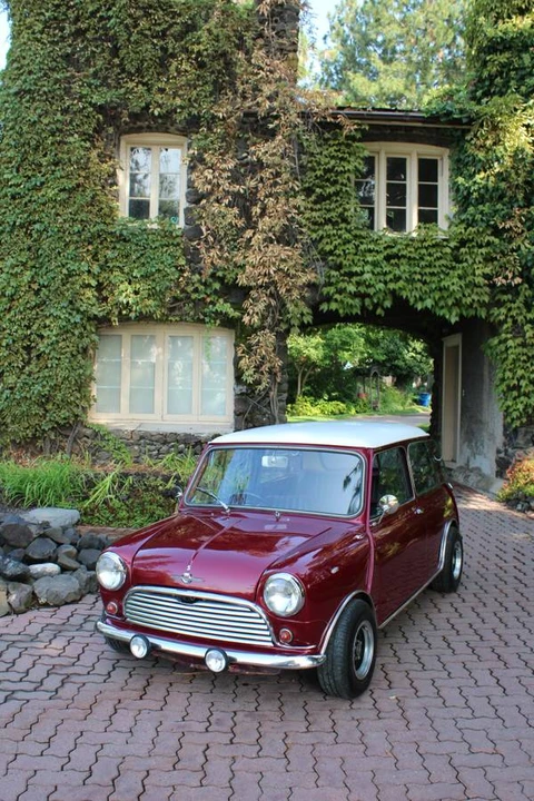1966 Morris - Image 9 of 19