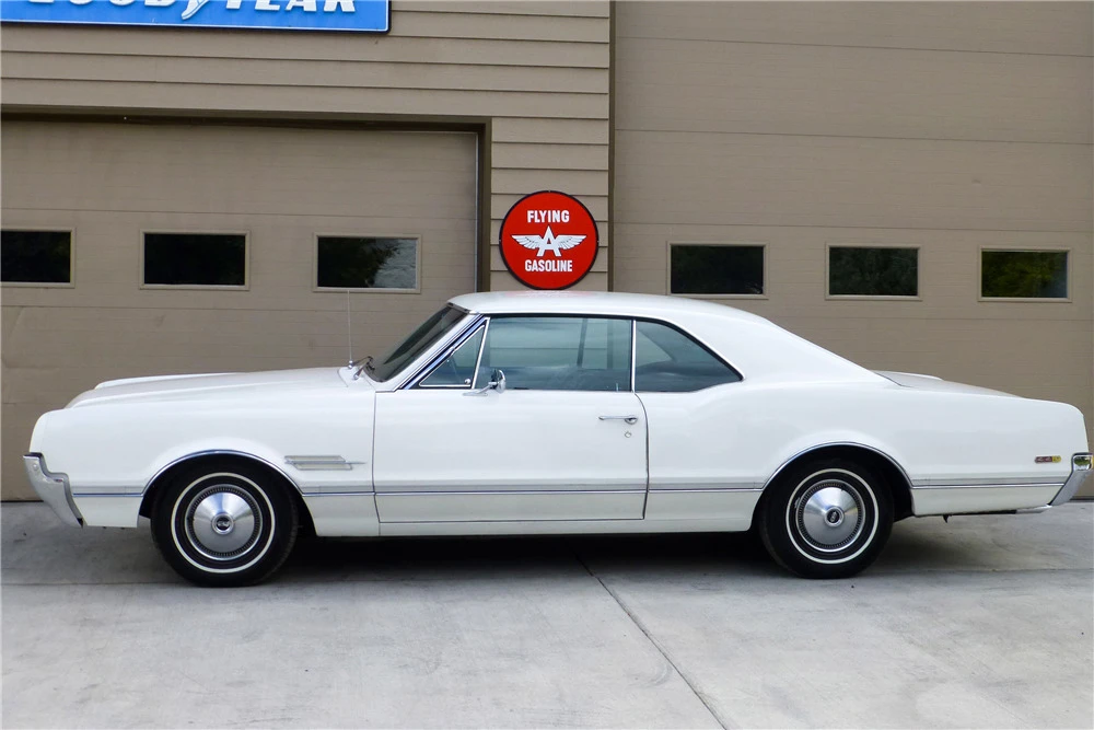 1966 Oldsmobile 442 1st Gen - Image 5 of 5