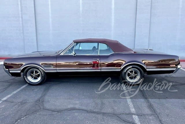 1966 Oldsmobile 442 1st Gen - Image 9 of 9