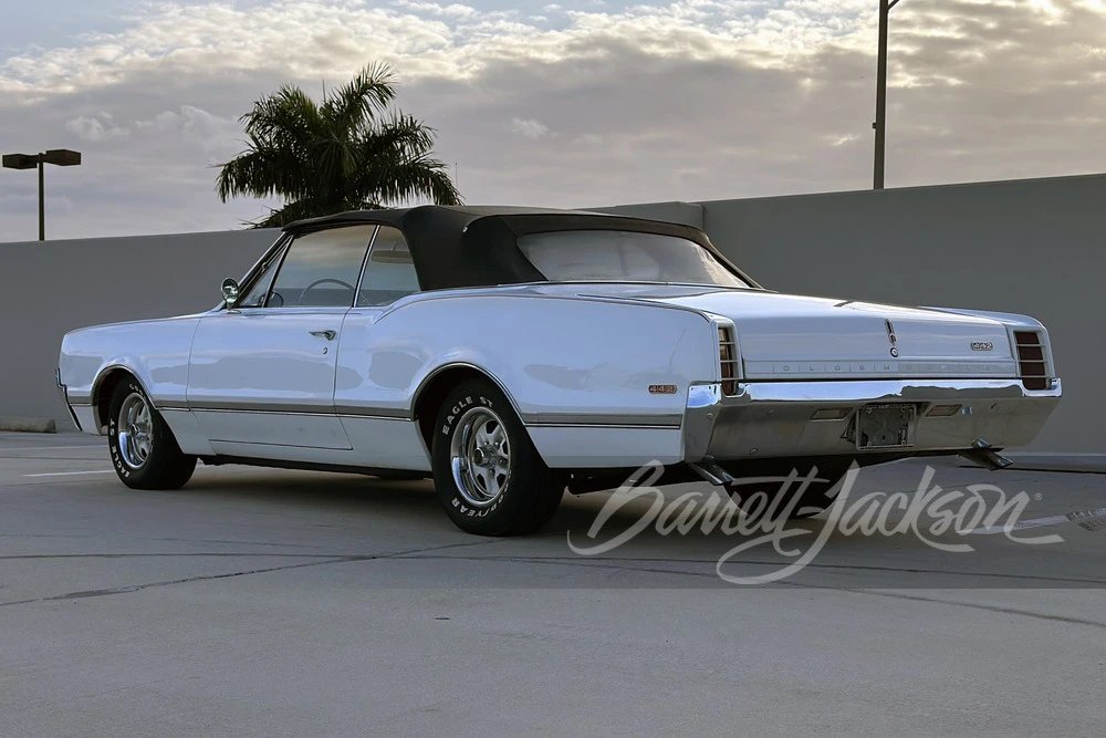1966 Oldsmobile 442 1st Gen - Image 12 of 13