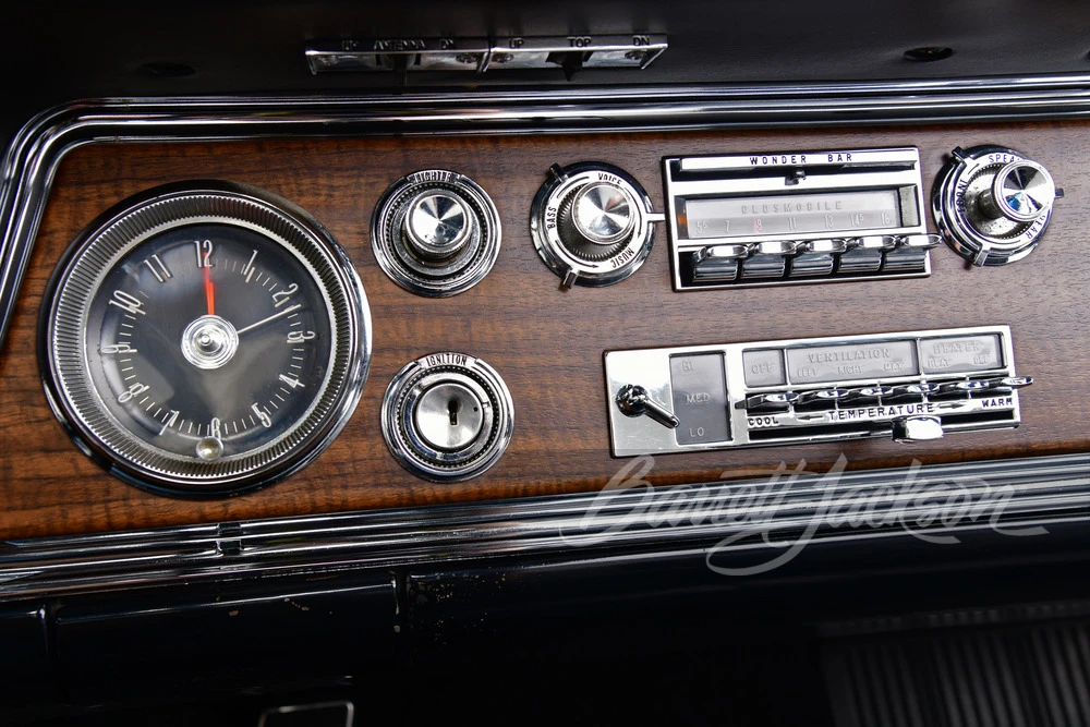 1966 Oldsmobile 98 - Image 9 of 23