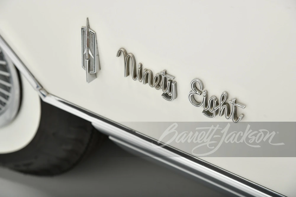 1966 Oldsmobile 98 - Image 14 of 23