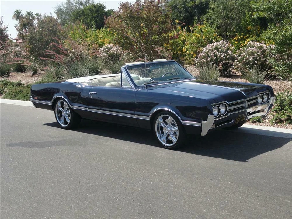 1966 Oldsmobile Cutlass 2nd Gen - Image 2 of 4
