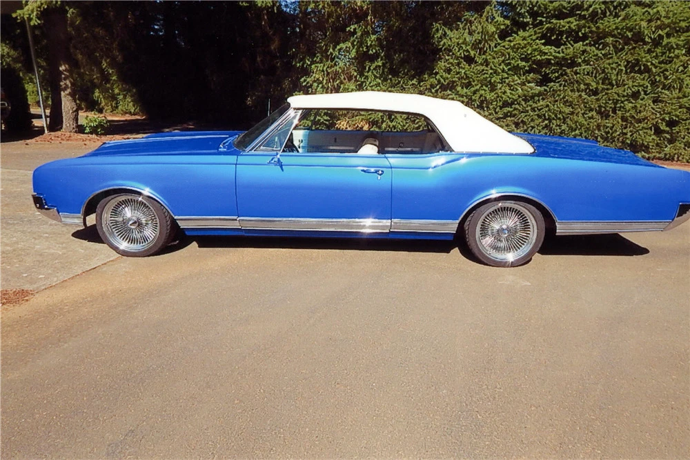 1966 Oldsmobile 88 - Image 5 of 5