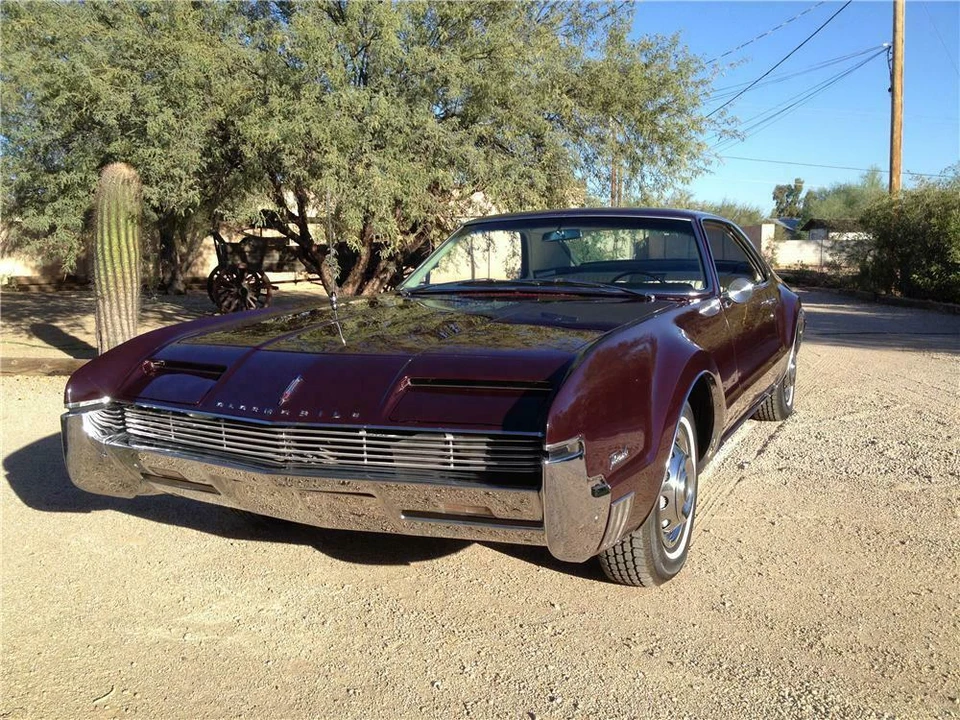 1966 Oldsmobile Toronado - Image 4 of 4