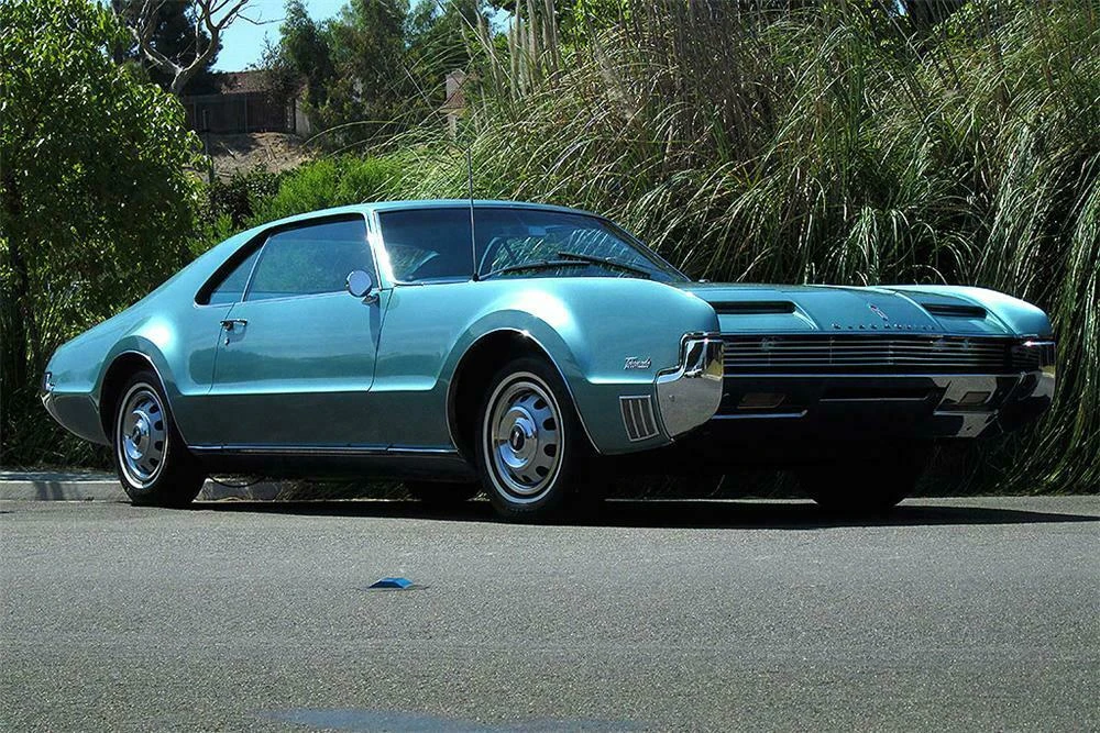 1966 Oldsmobile Toronado - Image 4 of 4