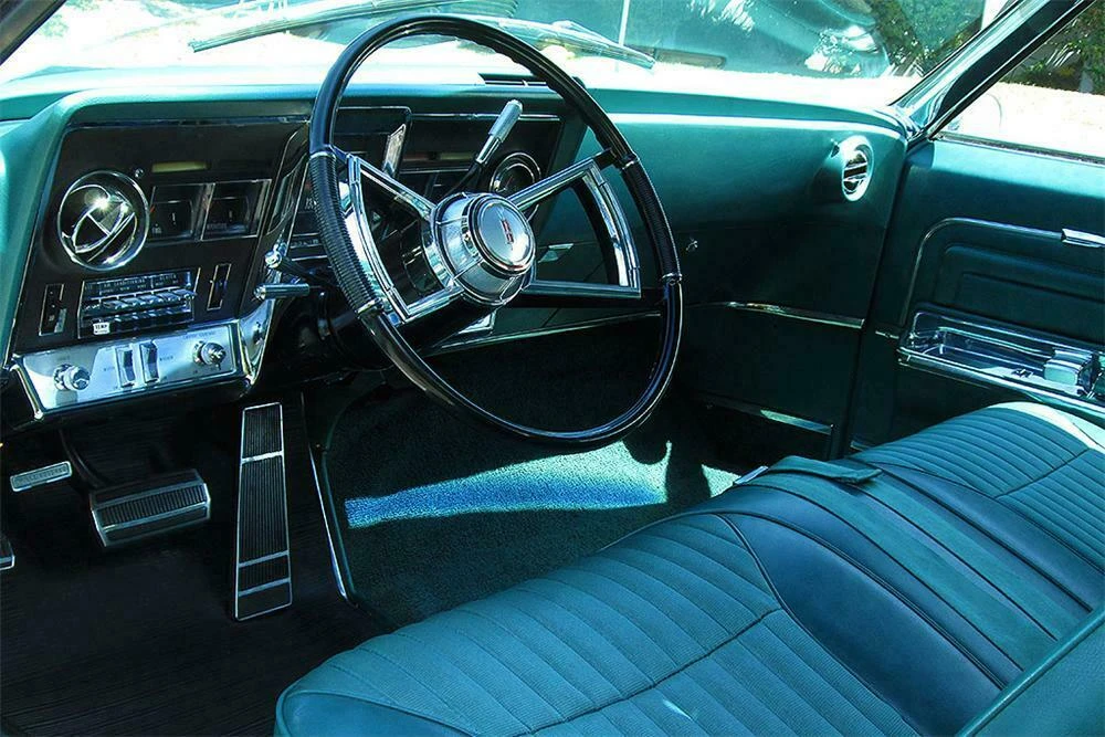 1966 Oldsmobile Toronado - Image 2 of 4