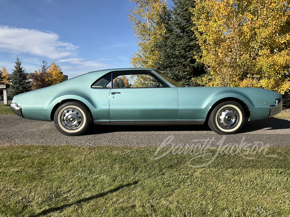 1966 Oldsmobile Toronado - Image 4 of 8