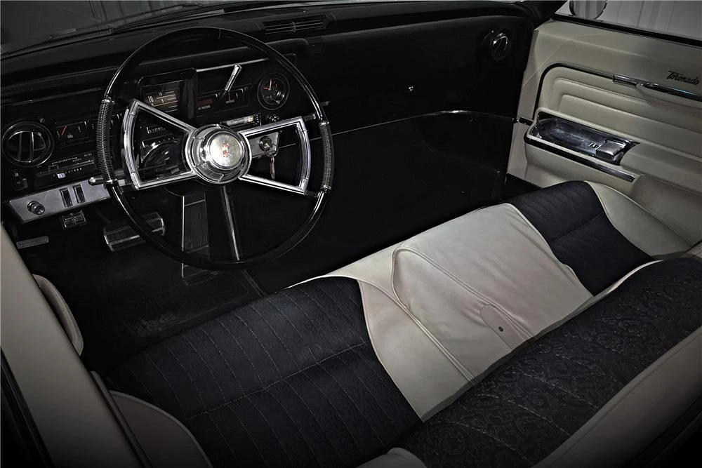 1966 Oldsmobile Toronado - Image 4 of 4