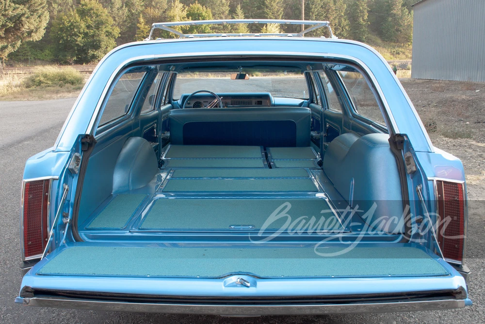 1966 Oldsmobile Vista Cruiser - Image 13 of 27