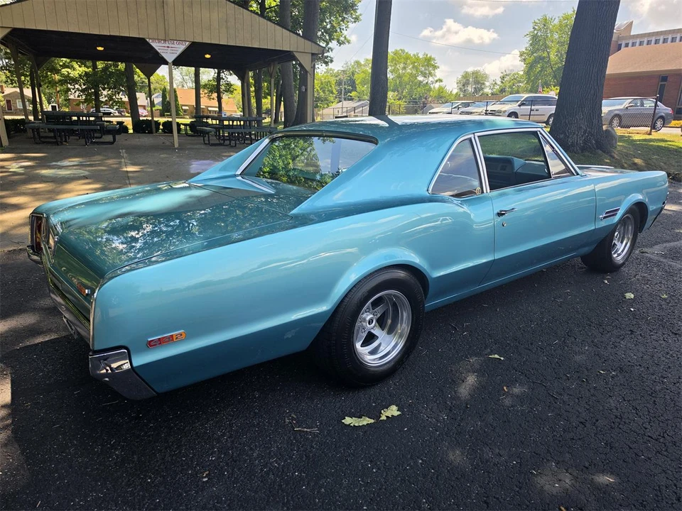 1966 Oldsmobile 442 1st Gen - Image 7 of 31