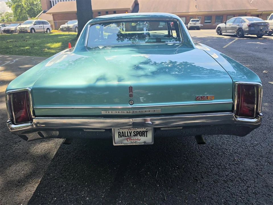 1966 Oldsmobile 442 1st Gen - Image 10 of 31