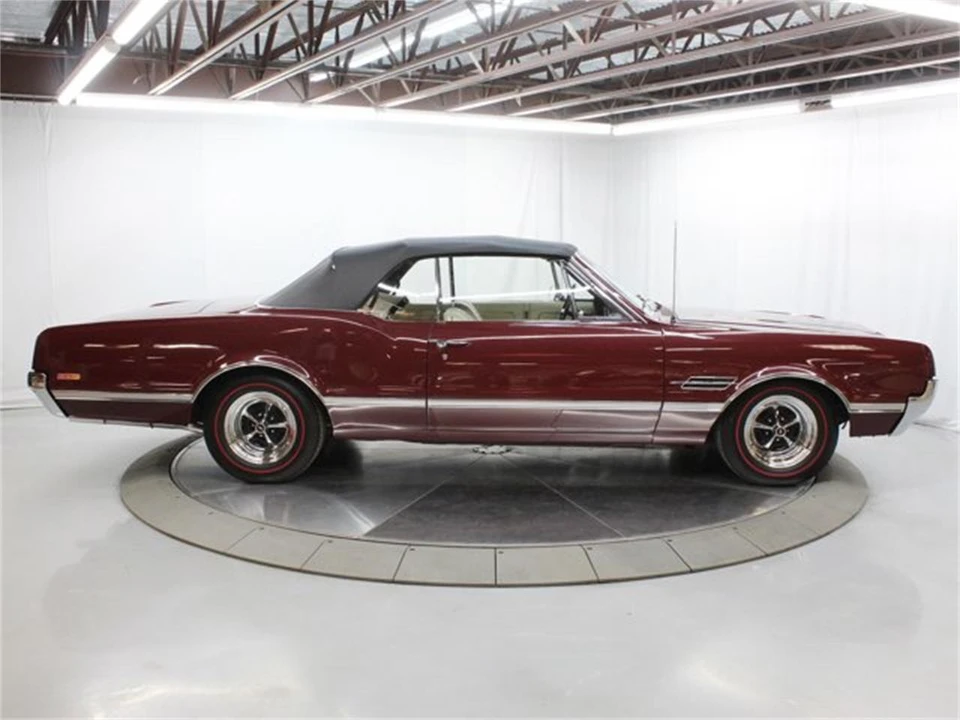 1966 Oldsmobile 442 1st Gen - Image 8 of 31