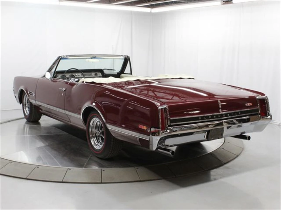 1966 Oldsmobile 442 1st Gen - Image 10 of 31