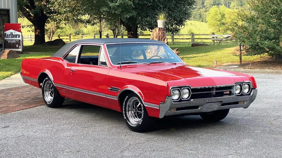 1966 Oldsmobile 442 1st Gen - Image 12 of 13