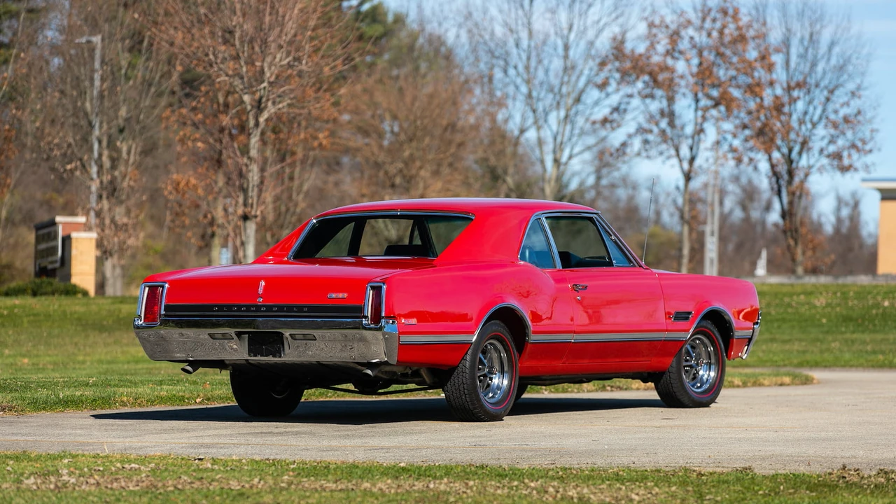 1966 Oldsmobile 442 1st Gen - Image 18 of 25