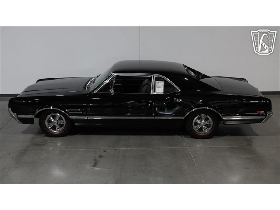 1966 Oldsmobile 442 1st Gen - Image 15 of 31