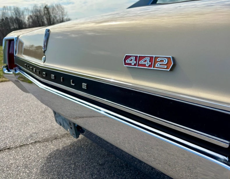 1966 Oldsmobile 442 1st Gen - Image 16 of 31