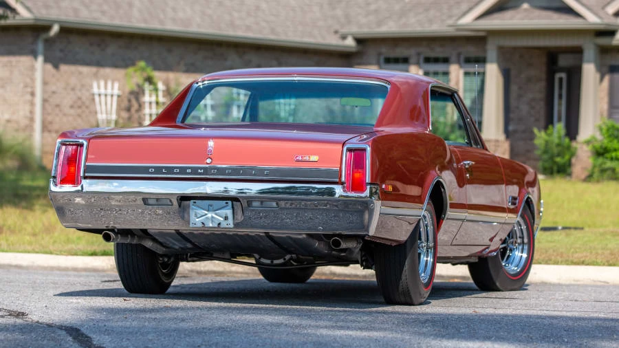 1966 Oldsmobile 442 1st Gen - Image 13 of 20