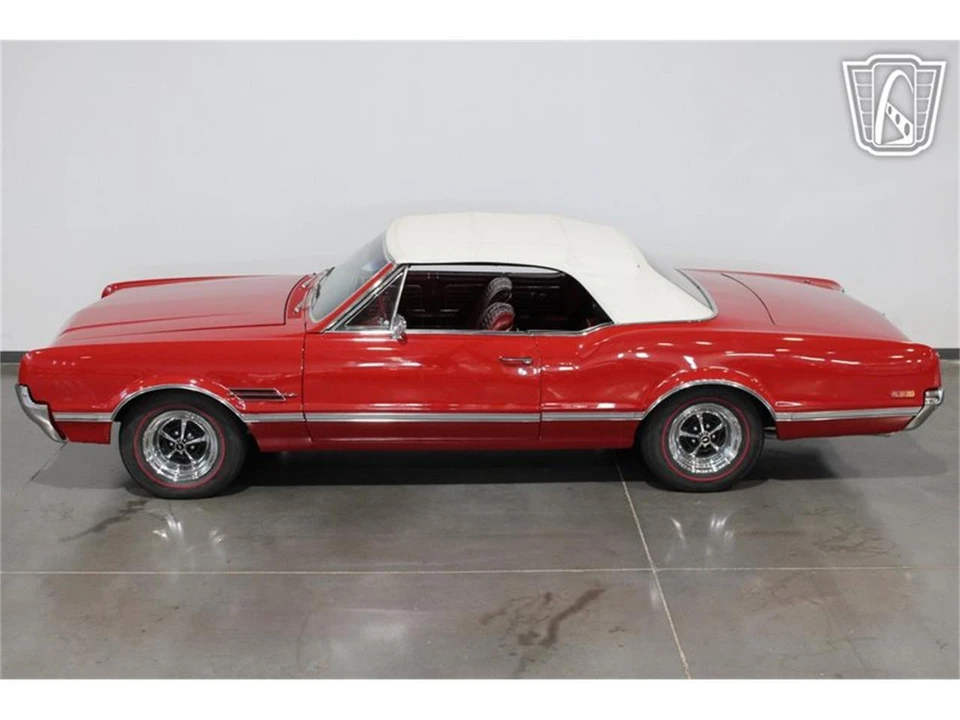 1966 Oldsmobile 442 1st Gen - Image 13 of 31