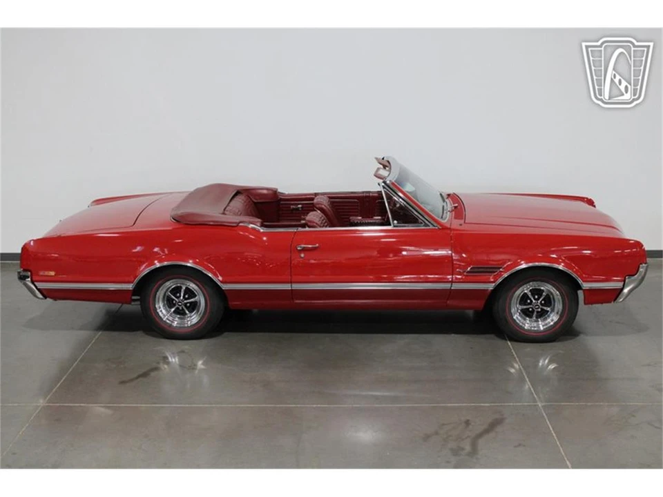 1966 Oldsmobile 442 1st Gen - Image 9 of 31