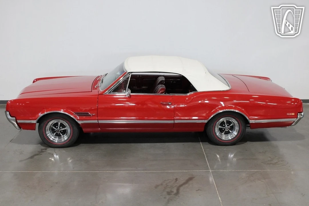 1966 Oldsmobile 442 1st Gen - Image 15 of 21