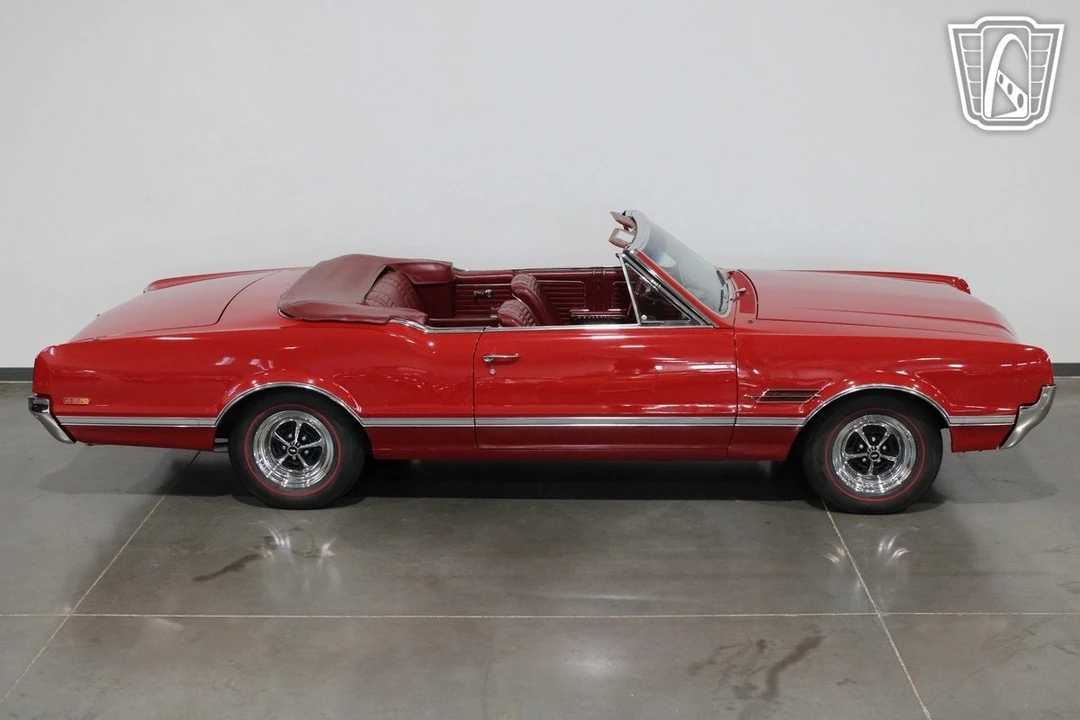 1966 Oldsmobile 442 1st Gen - Image 11 of 12