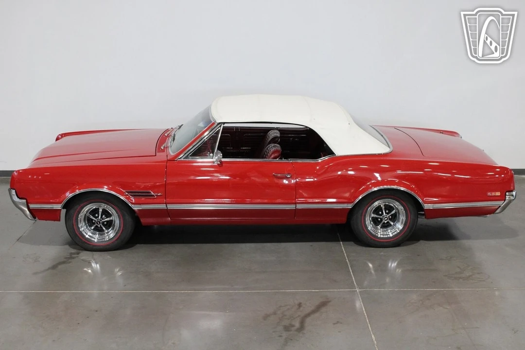 1966 Oldsmobile 442 1st Gen - Image 14 of 21