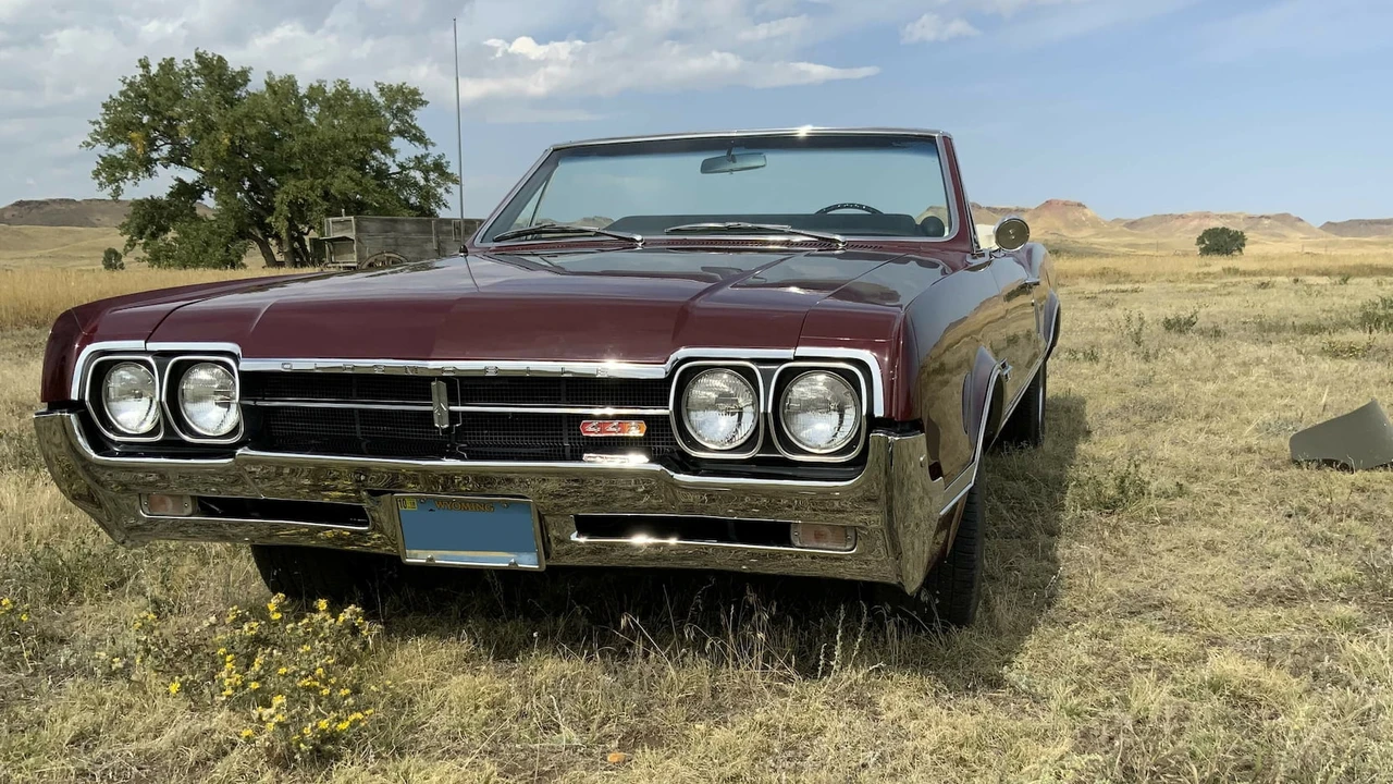 1966 Oldsmobile 442 1st Gen - Image 13 of 14