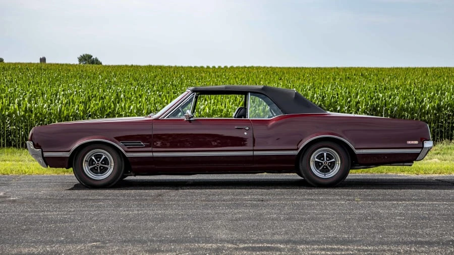 1966 Oldsmobile 442 1st Gen - Image 8 of 15