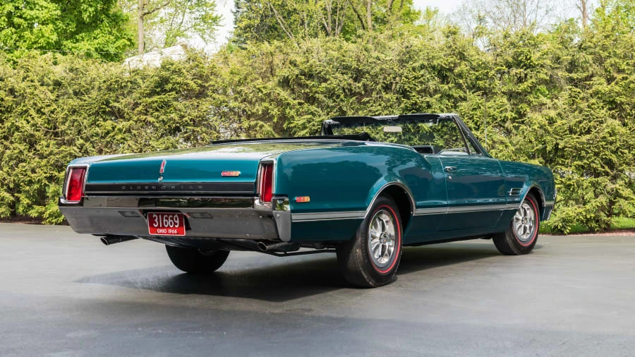 1966 Oldsmobile 442 1st Gen - Image 13 of 20