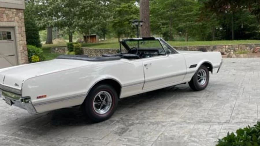 1966 Oldsmobile 442 1st Gen - Image 9 of 26