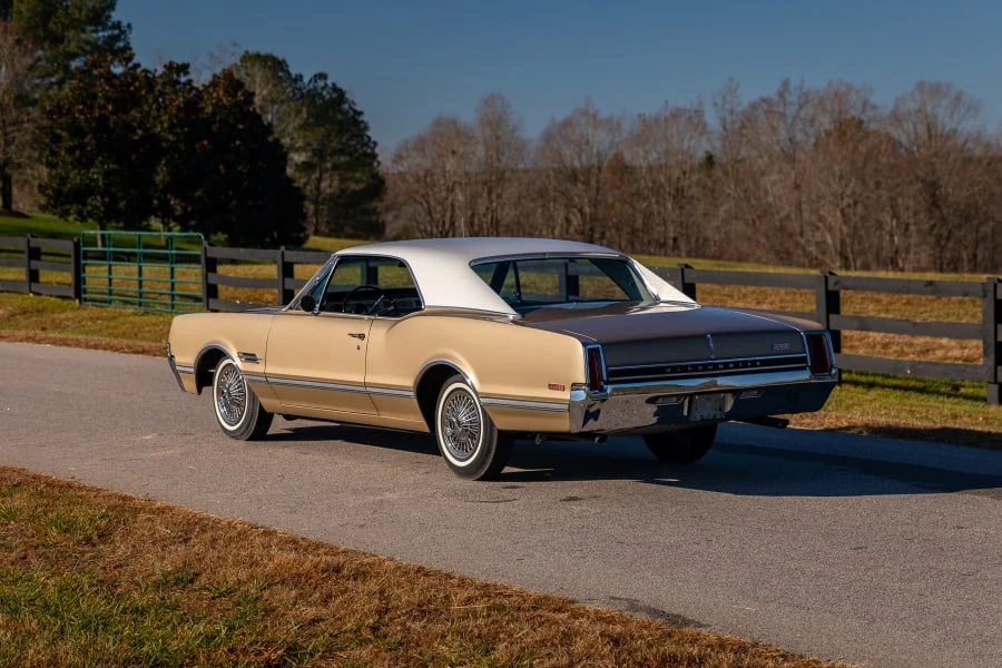 1966 Oldsmobile 442 1st Gen - Image 14 of 27