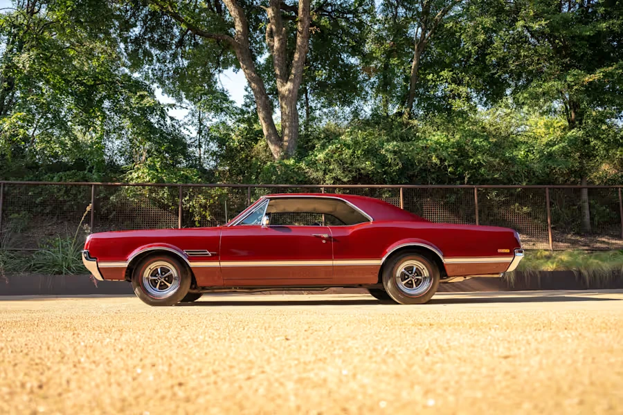 1966 Oldsmobile 442 1st Gen - Image 27 of 31