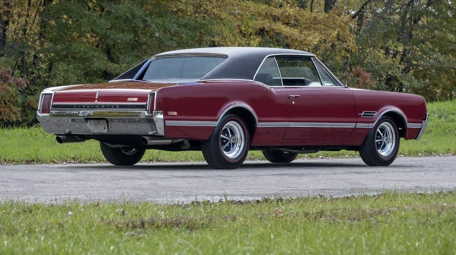 1966 Oldsmobile 442 1st Gen - Image 13 of 20