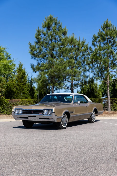 1966 Oldsmobile - Image 4 of 31