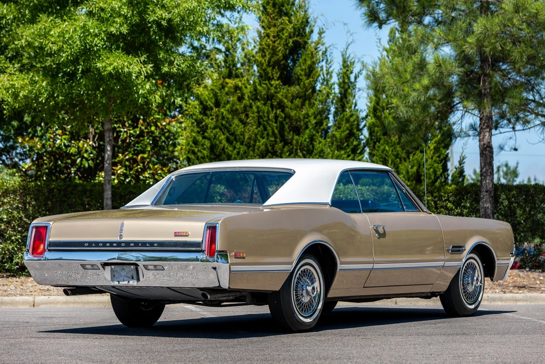 1966 Oldsmobile - Image 13 of 31