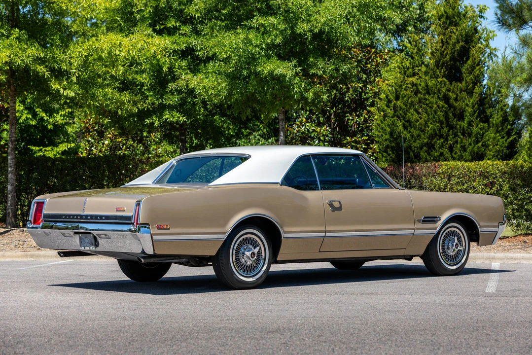 1966 Oldsmobile - Image 14 of 31