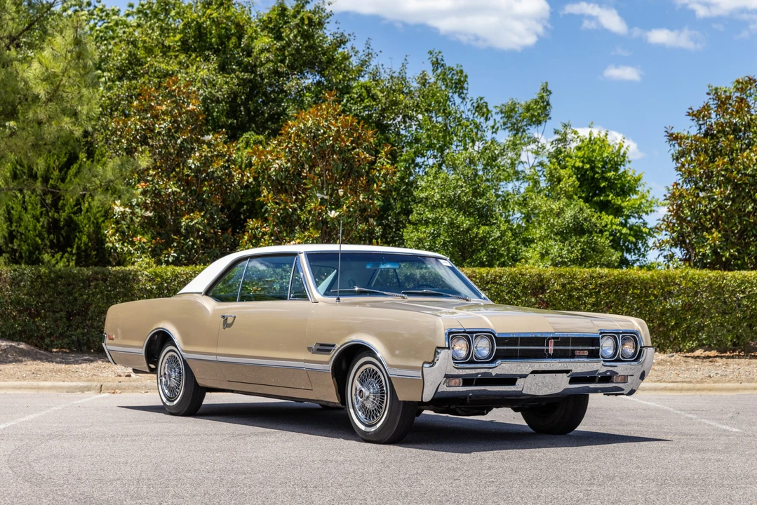 1966 Oldsmobile - Image 20 of 31